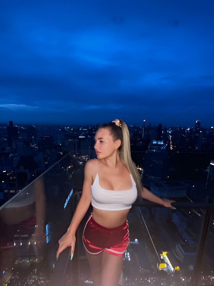 Римма привлекальеная девушка из Унеча цена от 2500 руб