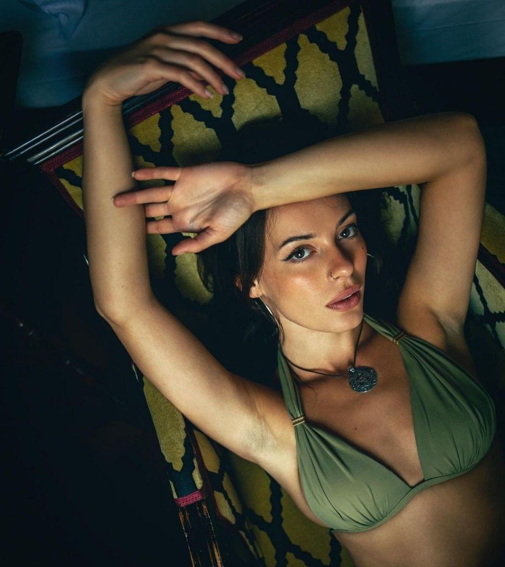 Эми привлекальеная девушка из Унеча цена от 7000 руб