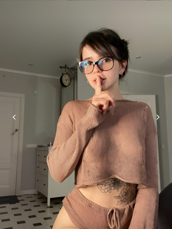 Азалия привлекательная девушка из Унеча цена от 4000 руб