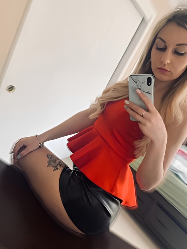 Дарья привлекательная девушка из Унеча цена от 2500 руб