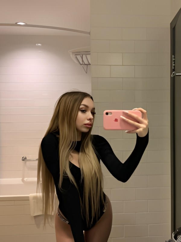 Рената привлекательная девушка из Унеча цена от 2000 руб