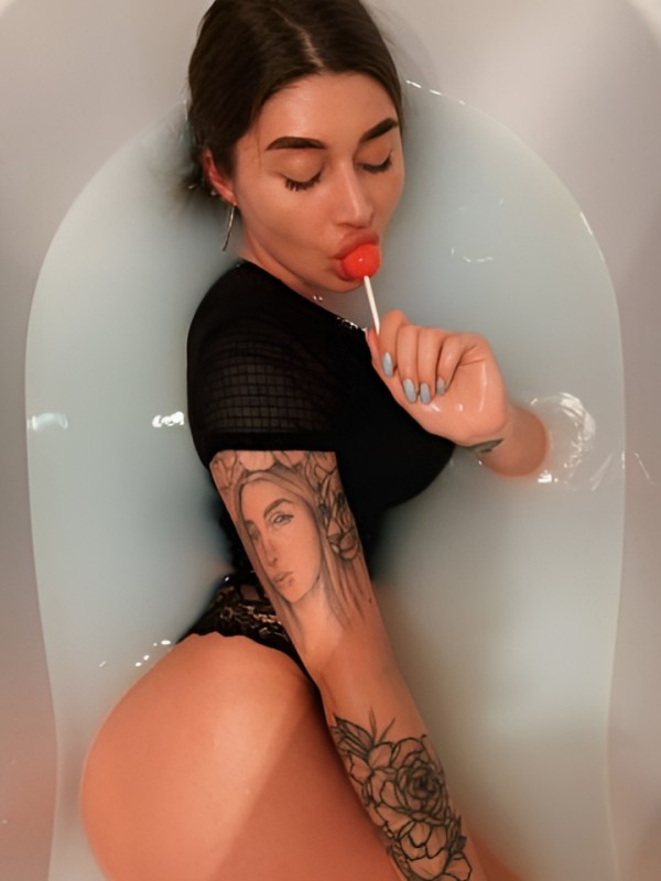 Зиглинда привлекательная девушка из Унеча цена от 3000 руб