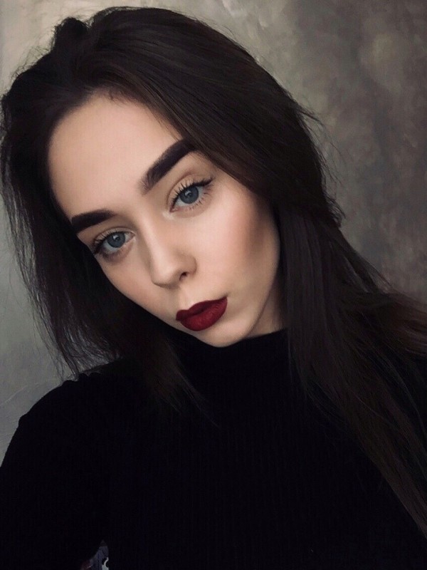 Алисия привлекательная девушка из Унеча цена от 3500 руб