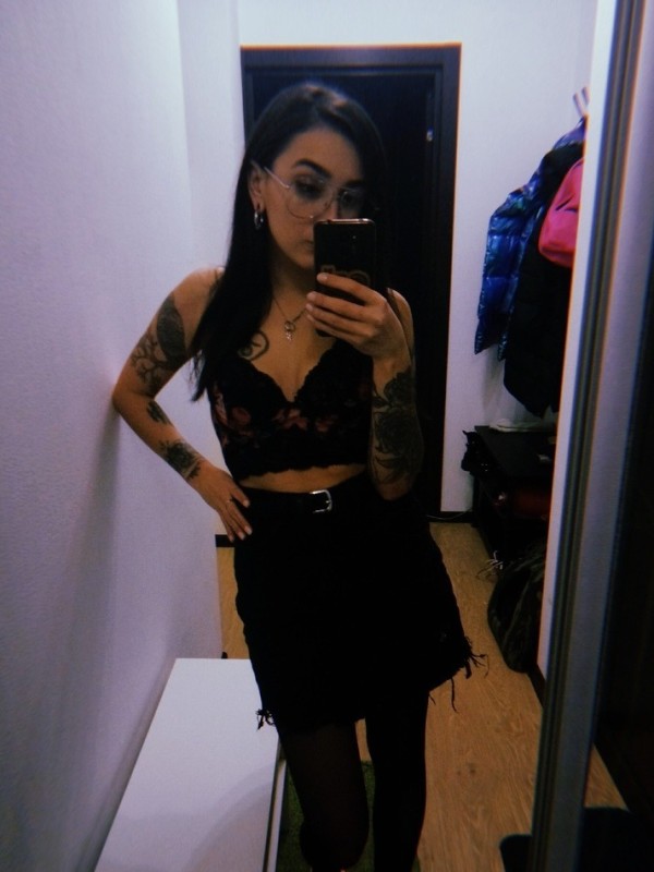 Инна привлекательная девушка из Унеча цена от 3500 руб