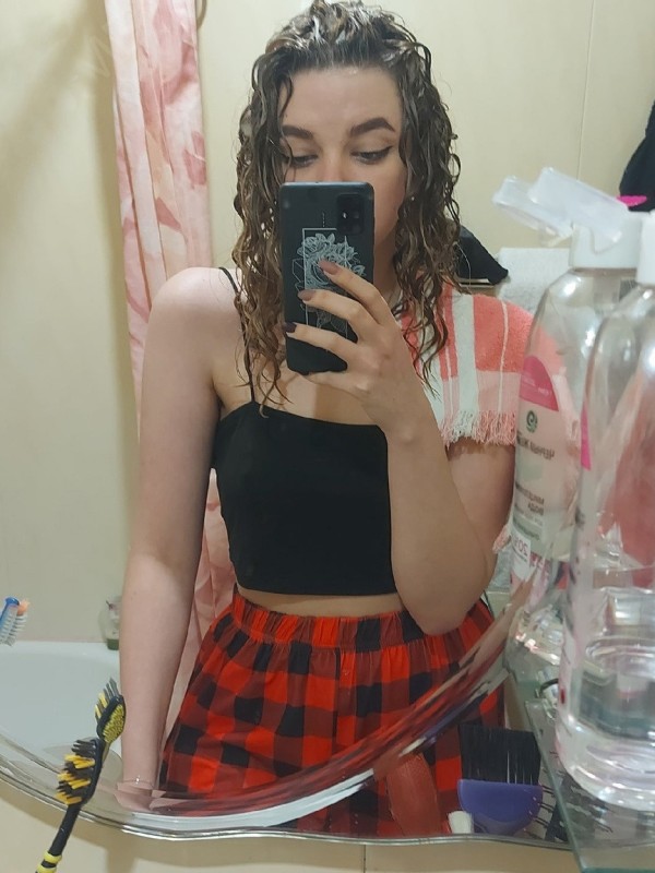 Инга привлекательная девушка из Унеча цена от 3500 руб